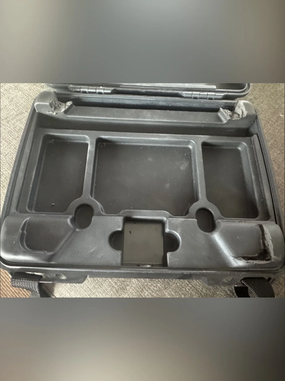 Pelican 1075 Black Hard Case Shoulder Case